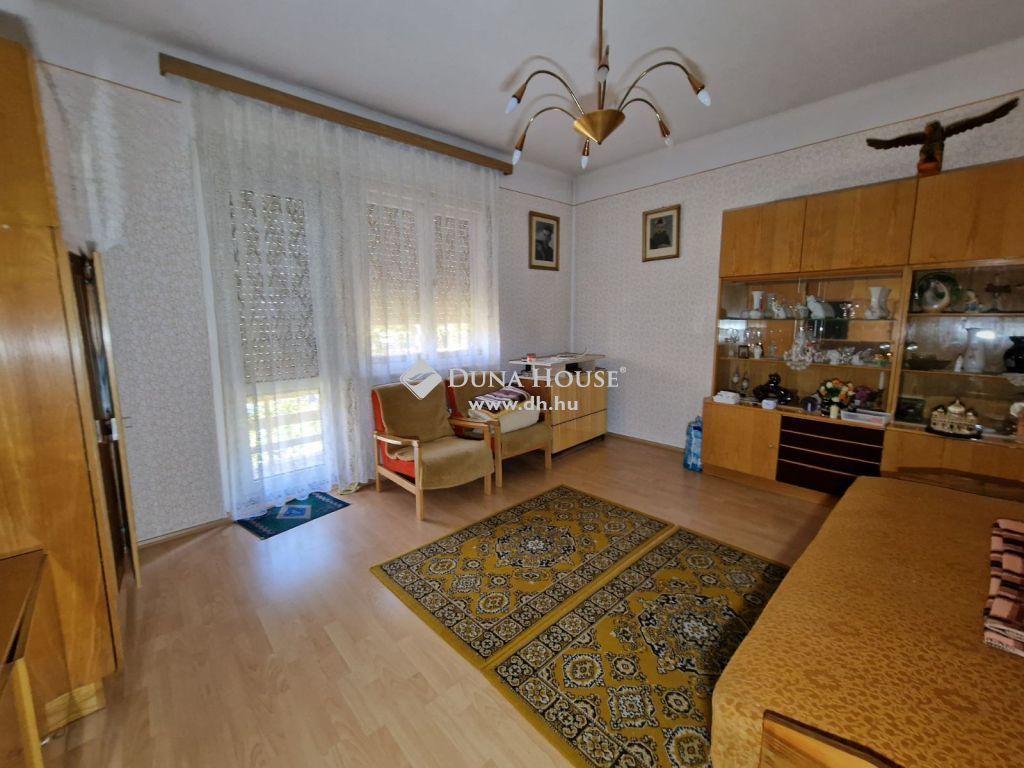 Eladó családi ház Budapest