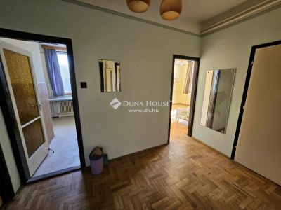 Eladó családi ház Fót