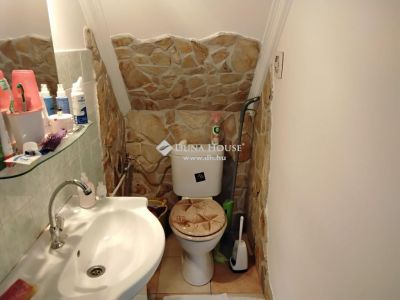Eladó családi ház Debrecen