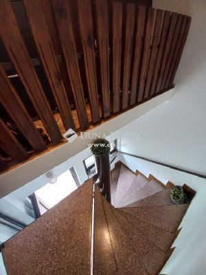 Eladó családi ház Pécs