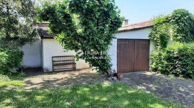 Eladó családi ház Esztergom