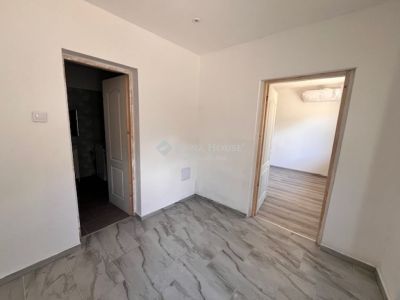Eladó családi ház Geresdlak