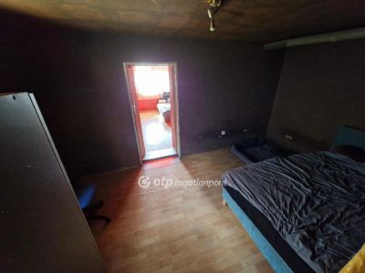Eladó családi ház Bonyhád