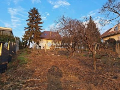 Eladó lakóövezeti telek Budapest