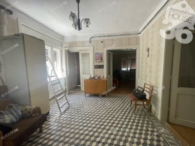Eladó családi ház Csépa