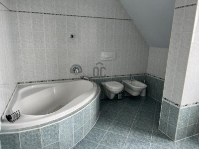 Kiadó családi ház Budapest