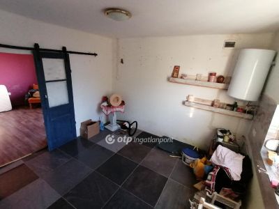 Eladó családi ház Hajdúsámson