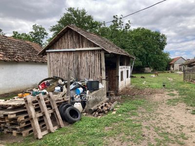 Eladó családi ház Derecske