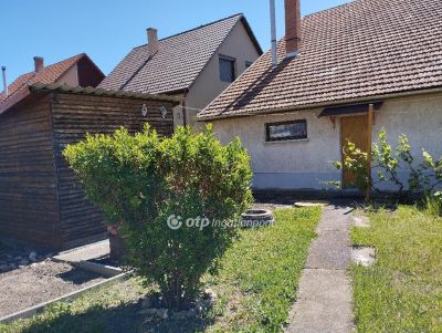 Eladó családi ház Jászberény