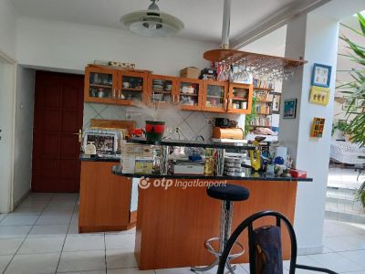 Eladó családi ház Domoszló