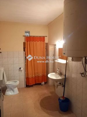 Eladó családi ház Demecser