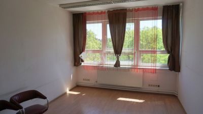Eladó irodahelység irodaházban Zalaegerszeg