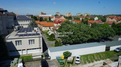 Eladó irodahelység irodaházban Zalaegerszeg