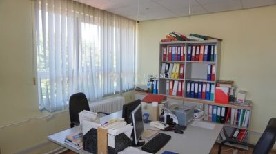 Eladó irodahelység irodaházban Zalaegerszeg