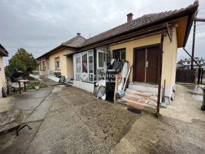 Eladó családi ház Albertirsa