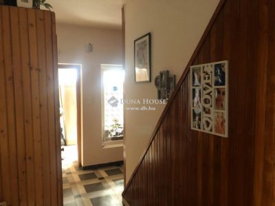 Eladó családi ház Fót