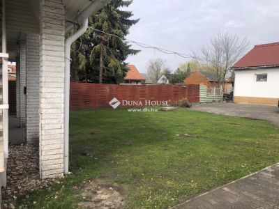 Eladó családi ház Fót