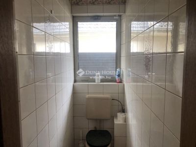 Eladó családi ház Fót