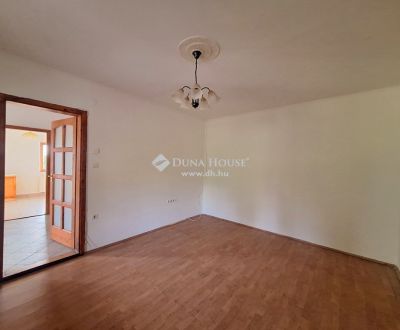 Eladó családi ház Gödöllő