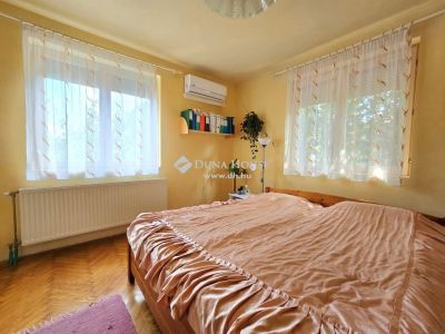 Eladó családi ház Pécs