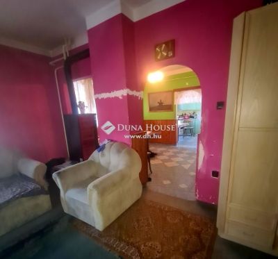 Eladó családi ház Szentlőrinc