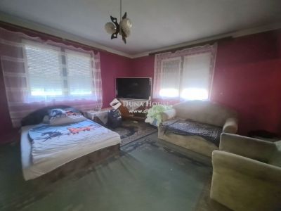 Eladó családi ház Szentlőrinc