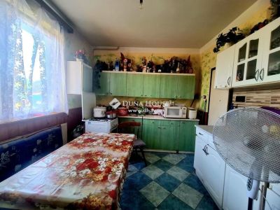 Eladó családi ház Szentlőrinc