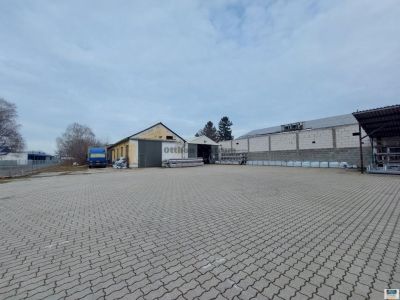 Eladó raktár Siófok