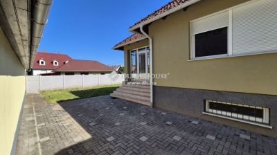 Eladó családi ház Kecskemét