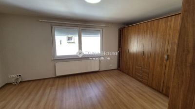 Eladó családi ház Kecskemét