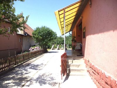 Eladó családi ház Szikszó