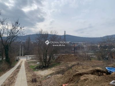 Eladó lakóövezeti telek Budapest