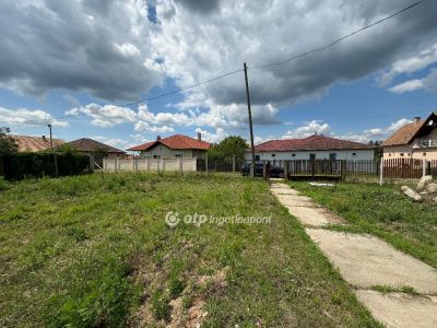 Eladó lakóövezeti telek Debrecen