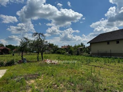 Eladó lakóövezeti telek Debrecen