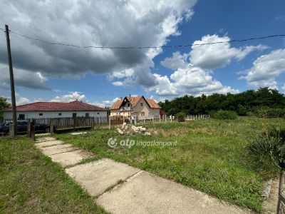 Eladó lakóövezeti telek Debrecen