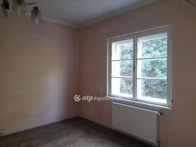 Eladó családi ház Szeged