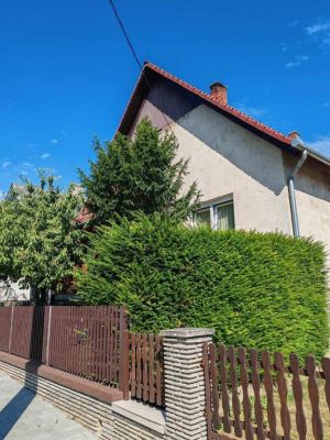 Eladó családi ház Balatonföldvár