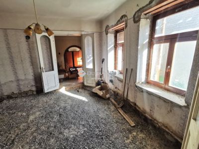 Eladó családi ház Bonyhád