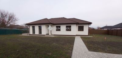 Eladó családi ház Békéscsaba