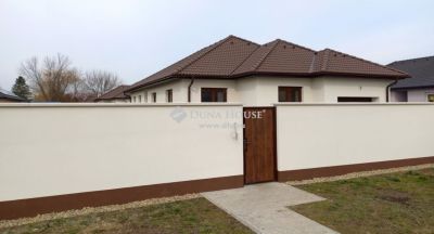 Eladó családi ház Békéscsaba