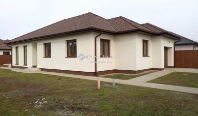 Eladó családi ház Békéscsaba