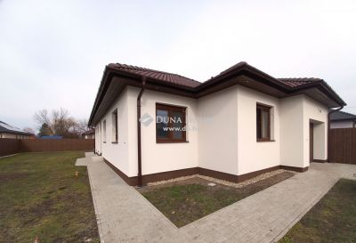 Eladó családi ház Békéscsaba