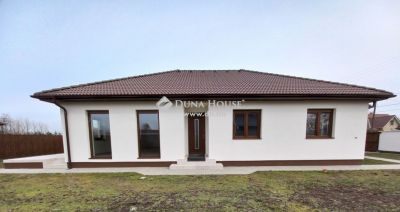 Eladó családi ház Békéscsaba