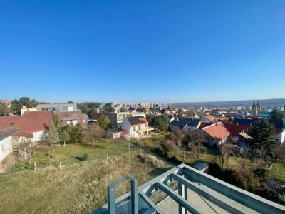 Eladó lakás Pécs
