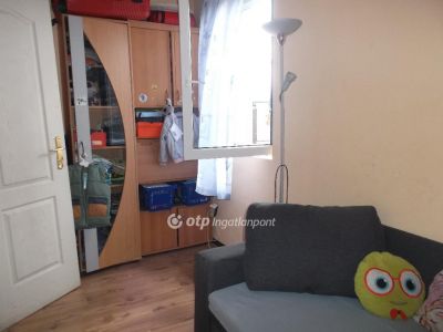 Eladó családi ház Tura