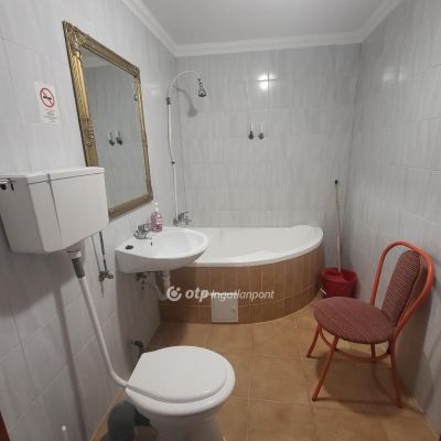 Eladó sorház Mikepércs