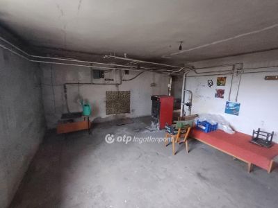 Eladó családi ház Szajla