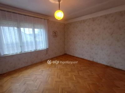 Eladó családi ház Szajla