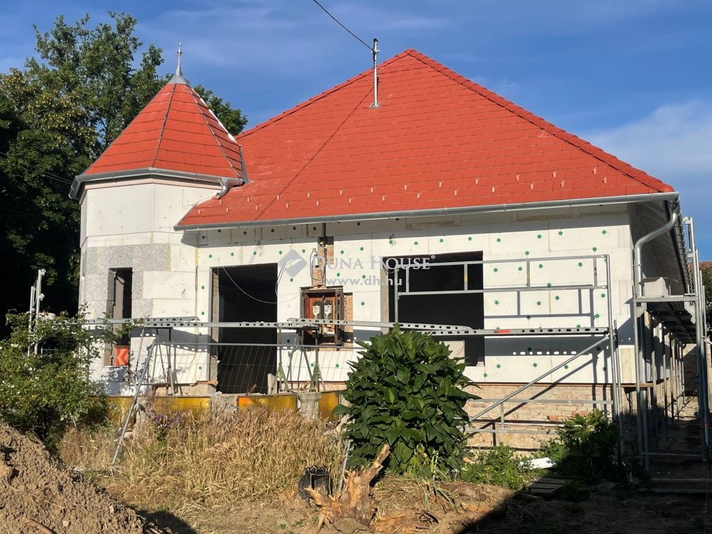 Eladó családi ház Bonyhád