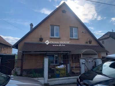 Eladó családi ház Tatabánya